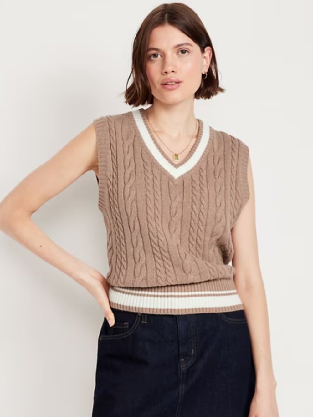 Old Navy Wool-Blend Cable-Knit Vest NWT Women's SIze Medium Tall Camel White